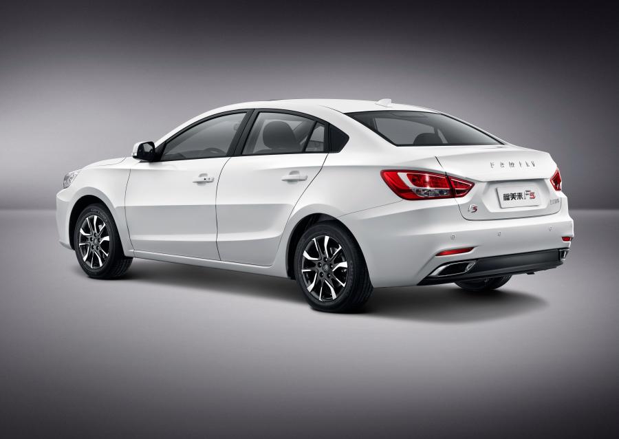  Haima Family F5 2018 года  (фото 7 из 14)